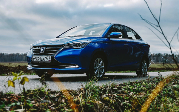 
            В ожидании апреля. «Кореец» без гарантии и еще три конкурента Lada Iskra
        