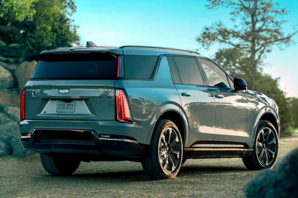 Cadillac Escalade IQL: удлиненная версия электрического внедорожника