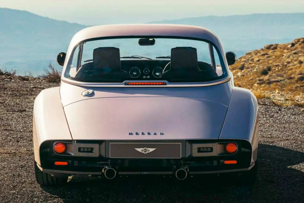 Британцы представили стильный ретро-суперкар Morgan Supersport Британцы представили стильный ретро-суперкар Morgan Supersport