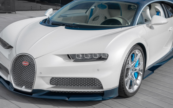 Миллион за каждый км/ч. Мы познакомились с самой дорогой машиной в России
Миллион за каждый км/ч. Мы познакомились с самой дорогой машиной в России