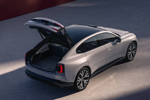 Volvo анонсировала новый класс автомобилей: начало положил электроседан Volvo анонсировала новый класс автомобилей: начало положил электроседан