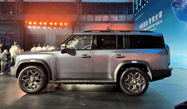 Представлен удлиненный семиместный Jetour T2 Представлен удлиненный семиместный Jetour T2