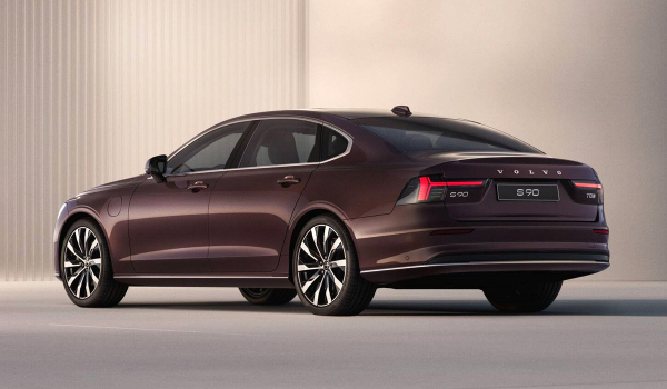 Седан Volvo S90 обновлен во второй раз (но не для всех) Седан Volvo S90 обновлен во второй раз (но не для всех)