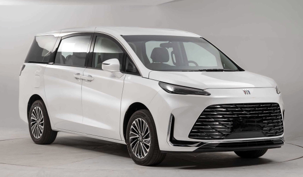 Минивэн Buick GL8 LS сделал гамму разнообразнее Минивэн Buick GL8 LS сделал гамму разнообразнее