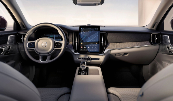 Седан Volvo S90 обновлен во второй раз (но не для всех) Седан Volvo S90 обновлен во второй раз (но не для всех)