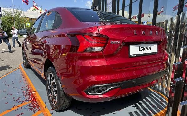 
            Сколько будет стоить страховка на Lada Iskra. Сравнение с ценой для Vesta
        