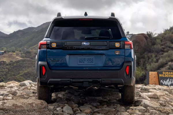 Subaru Outback в новом кузове превратился в полноценный кроссовер