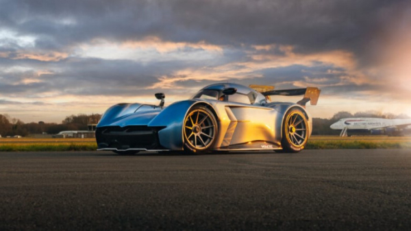 Гиперкар McMurtry Speirling может ездить по потолку