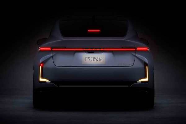 Новый Lexus ES будет предлагаться исключительно в гибридных и электрических версиях Новый Lexus ES будет предлагаться исключительно в гибридных и электрических версиях