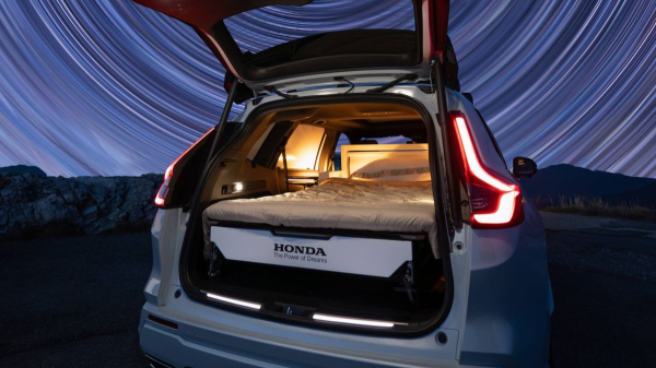 Honda CR-V превратилась в автодом на свое 30-летие Honda CR-V превратилась в автодом на свое 30-летие