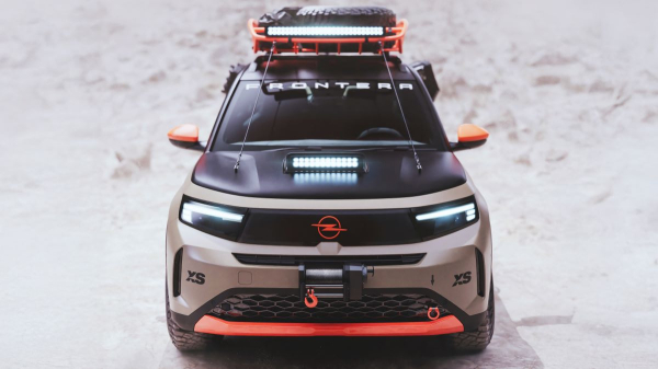 Кроссовер Opel Frontera прикинулся суровым внедорожником Кроссовер Opel Frontera прикинулся суровым внедорожником