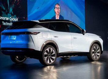 Новый кроссовер Omoda C7 2025: озвучены российские цены и комплектации Новый кроссовер Omoda C7 2025: озвучены российские цены и комплектации