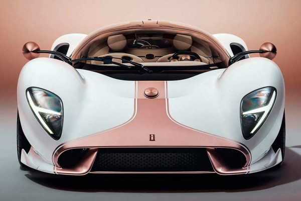 Серийный суперкар De Tomaso P72 получил 700-сильный двигатель V8 Серийный суперкар De Tomaso P72 получил 700-сильный двигатель V8