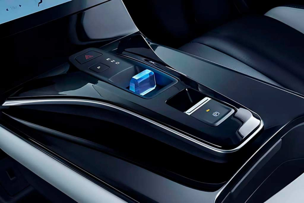 В России появится среднеразмерный кроссовер Dongfeng Mage