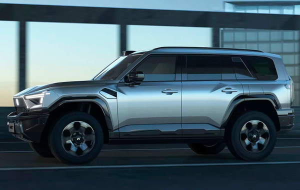 Китайцы из Dongfeng показали брутальный гибридный вездеход M-Hero M817 Китайцы из Dongfeng показали брутальный гибридный вездеход M-Hero M817