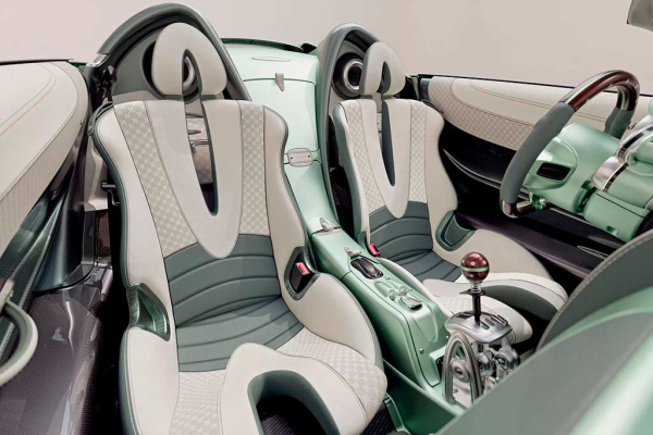 Для Pagani Codalunga стала доступна открытая версия Speedster Для Pagani Codalunga стала доступна открытая версия Speedster