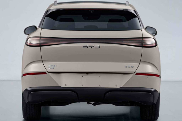 Паркетник BYD Sealion 06 дебютировал на рынке в виде гибрида и электрокара Паркетник BYD Sealion 06 дебютировал на рынке в виде гибрида и электрокара