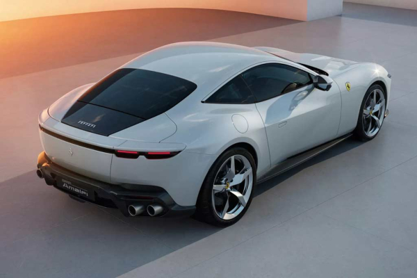 Итальянцы представили Ferrari Amalfi: модернизированная версия модели Roma Итальянцы представили Ferrari Amalfi: модернизированная версия модели Roma
