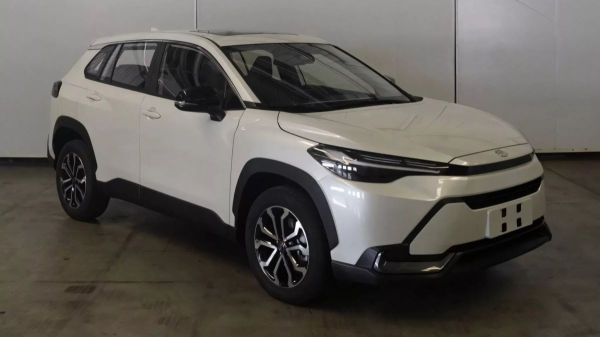 Toyota Corolla Cross и Frontlander обновлены в Китае