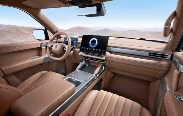 Китайцы из Dongfeng показали брутальный гибридный вездеход M-Hero M817 Китайцы из Dongfeng показали брутальный гибридный вездеход M-Hero M817