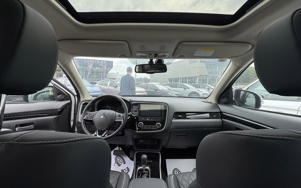 Подержанный, но без пробега. Как мы покупали Mitsubishi Outlander из КНР
Подержанный, но без пробега. Как мы покупали Mitsubishi Outlander из КНР