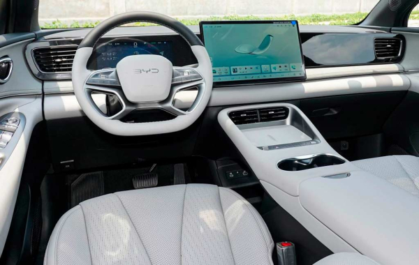 Паркетник BYD Sealion 06 дебютировал на рынке в виде гибрида и электрокара Паркетник BYD Sealion 06 дебютировал на рынке в виде гибрида и электрокара