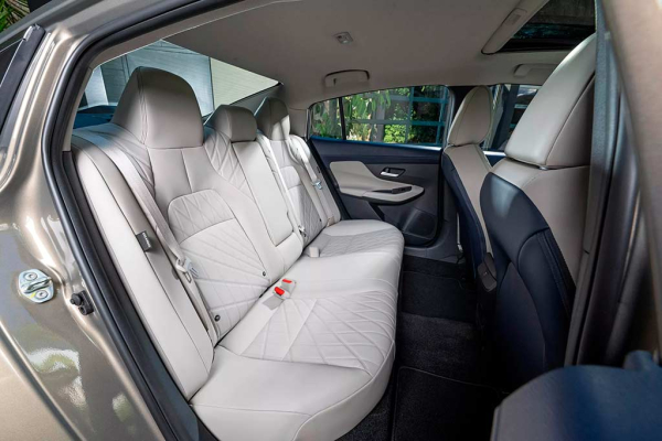 Представлен Nissan Sentra девятого поколения: новая внешность, но старая техника