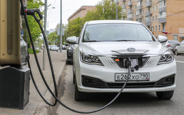 Ценовой шок и штраф за шины. Какие новшества ждут водителей с 1 декабря
Ценовой шок и штраф за шины. Какие новшества ждут водителей с 1 декабря